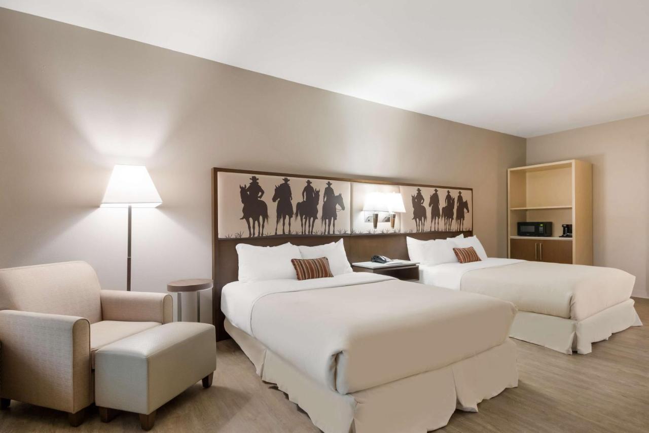 Best Western Bandera Suites & Saloon Exterior photo